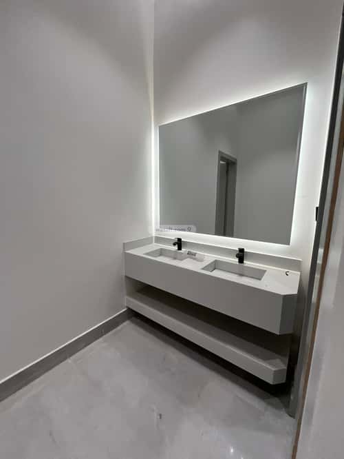 دور 214 متر مربع ب 5 غرف الجنادرية، شرق الرياض، الرياض