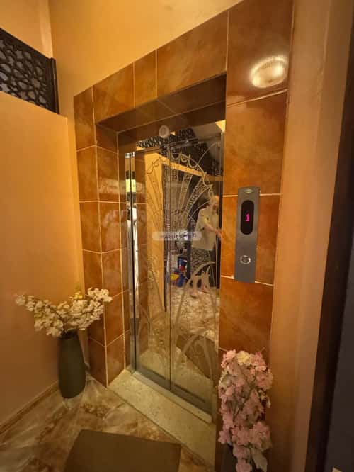 فيلا 500 متر مربع جنوبية على شارع 40م السداد، الطائف