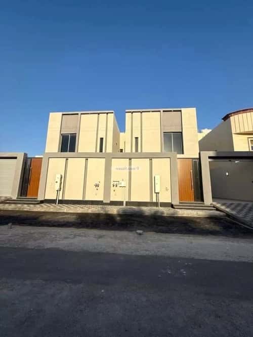 Villa 250 SQM Facing West on 24m Width Street King Fahad Dist, Aldammam