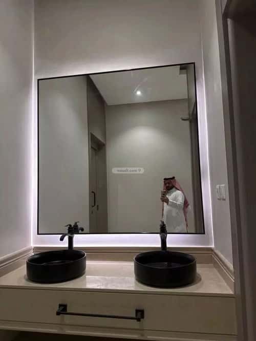 Villa 250 SQM Facing East on 24m Width Street King Fahad Dist, Aldammam