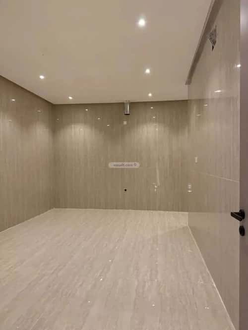 Villa 250 SQM Facing East on 24m Width Street King Fahad Dist, Aldammam