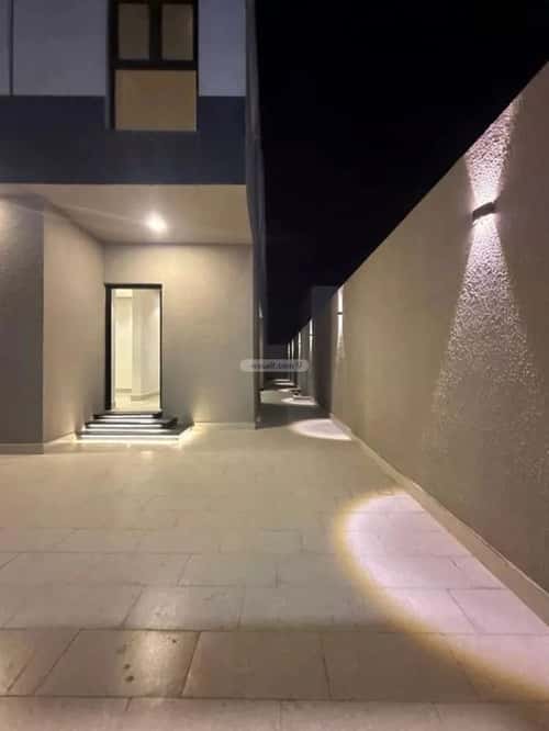 Villa 250 SQM Facing East on 24m Width Street King Fahad Dist, Aldammam