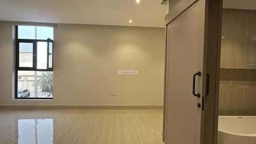 فيلا 250 متر مربع شرقية على شارع 18م المصيف، القطيف