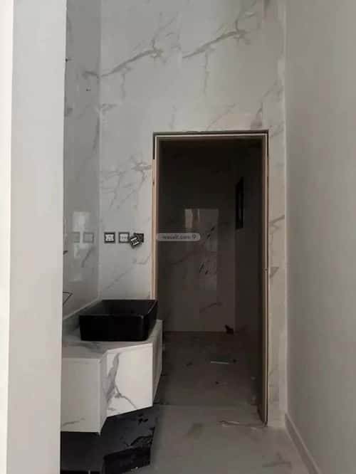 Apartment 231 SQM with 6 Bedrooms Uhod, Aldammam