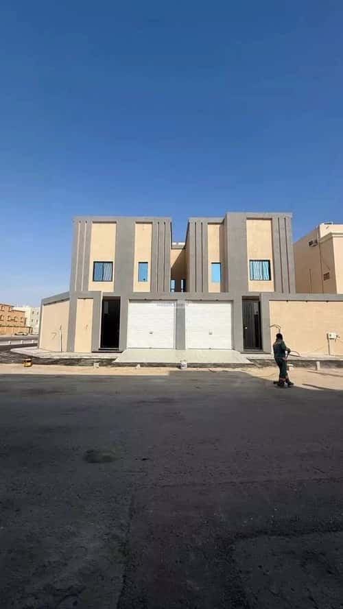 Villa 262 SQM Facing South West on 18m Width Street King Fahad Dist, Aldammam