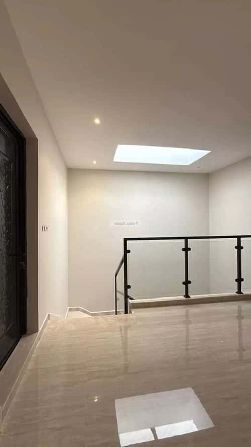 Villa 250 SQM Facing East on 32m Width Street King Fahad Dist, Aldammam