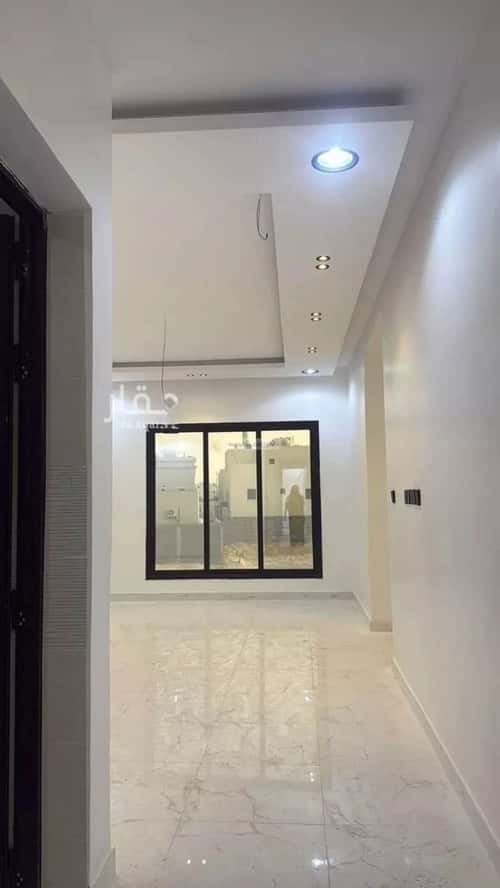 Villa 244 SQM Facing South on 18m Width Street King Fahad Dist, Aldammam