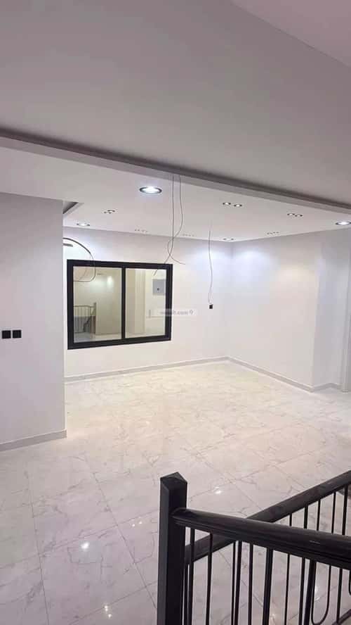 Villa 244 SQM Facing South on 18m Width Street King Fahad Dist, Aldammam