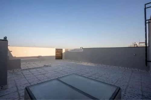 فيلا 250 متر مربع جنوبية على شارع 18م ضاحية الملك فهد، الدمام