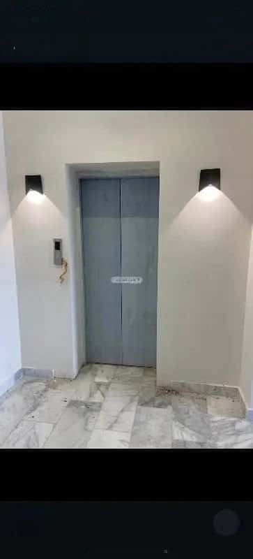 Building 450 SQM Facing North Ad-Dobbat, Central Riyadh, Riyadh