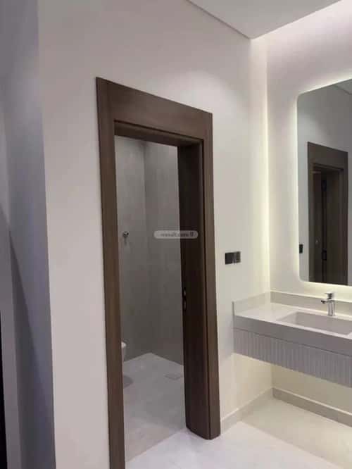 فيلا 300 متر مربع جنوبية على شارع 16م الرحمانية، شرق جدة، جدة