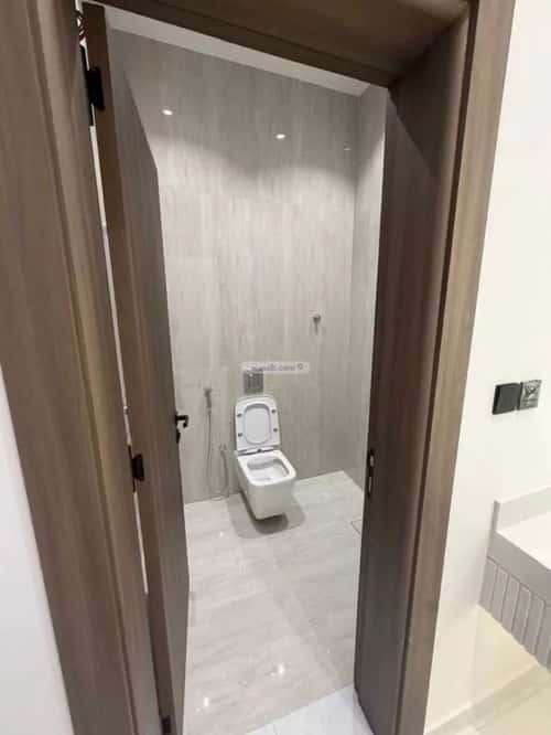 فيلا 300 متر مربع جنوبية على شارع 16م الرحمانية، شرق جدة، جدة