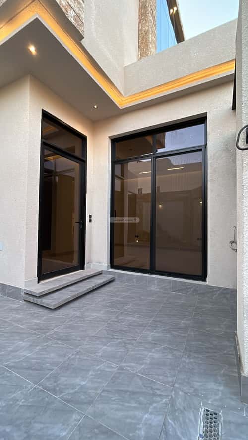 فيلا 200 متر مربع غربية على شارع 15م النرجس، شمال الرياض، الرياض