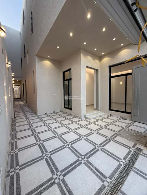 فيلا 302 متر مربع شرقية على شارع 20م الندوة، شرق الرياض، الرياض