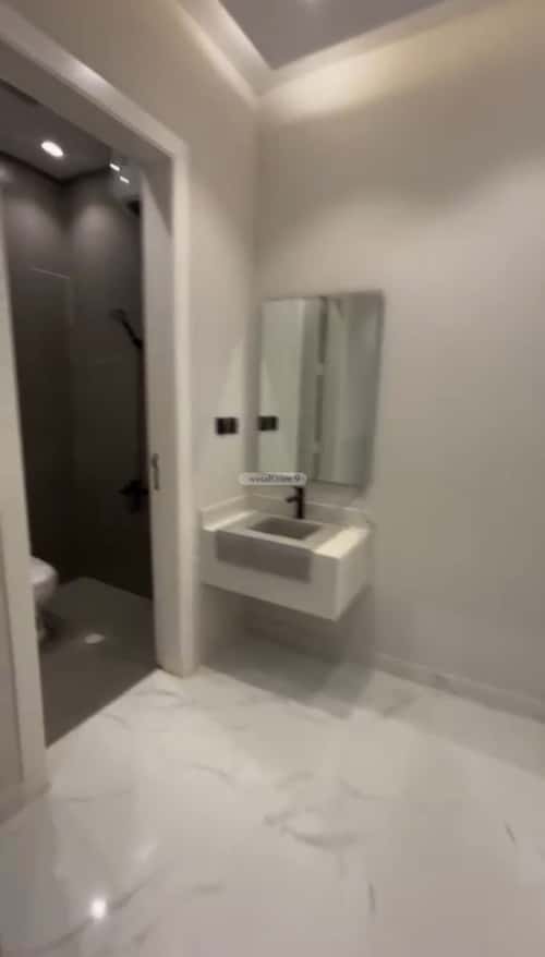 فيلا 150 متر مربع شرقية على شارع 15م السعادة، شرق الرياض، الرياض