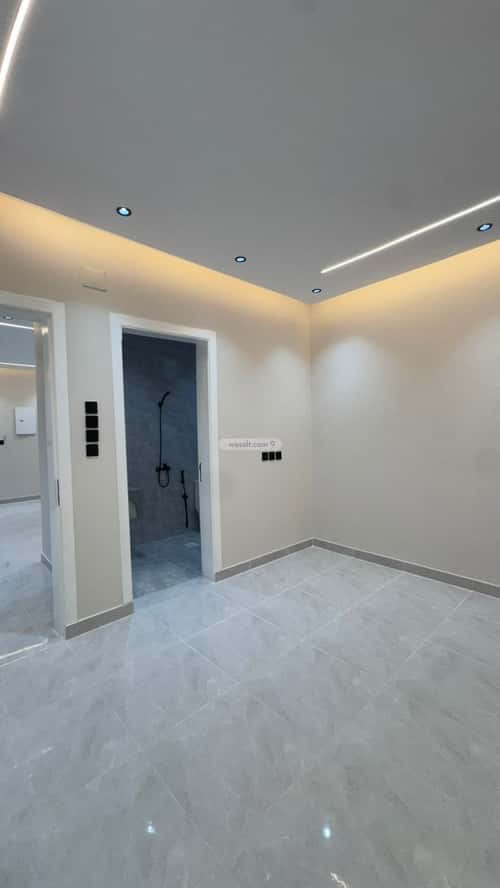 Villa 300 SQM Facing South East on 12m Width Street Rayyadh, Alttayif