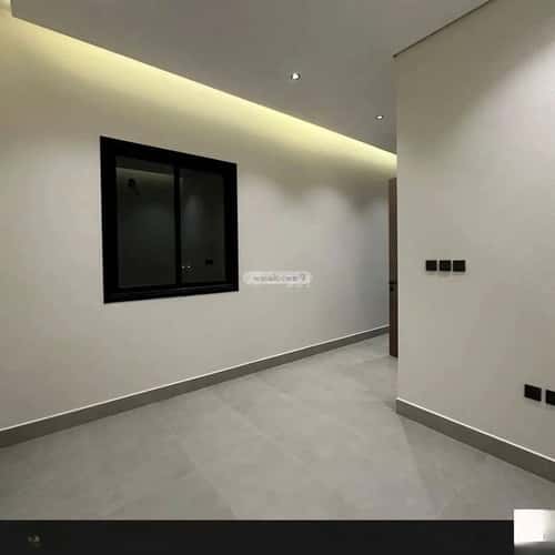 فيلا 327 متر مربع شرقية على شارع 15م العارض، شمال الرياض، الرياض