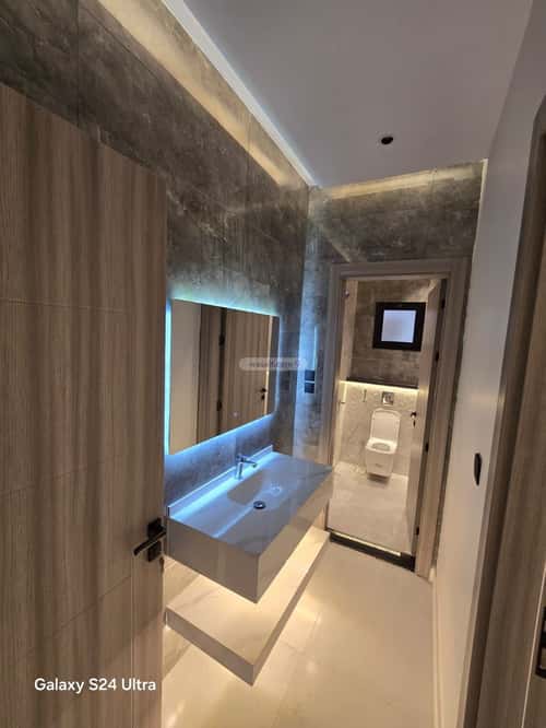 Apartment 174 SQM with 5 Bedrooms Al Faysaleyyah, North Jeddah, Jeddah