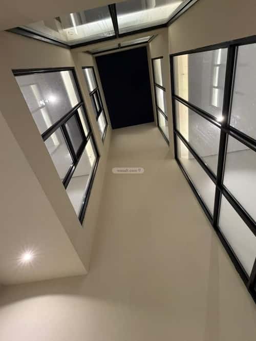 فيلا 300 متر مربع غربية على شارع 20م النرجس، شمال الرياض، الرياض