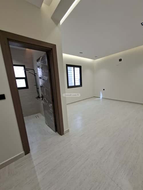 Floor 191 SQM with 5 Bedrooms Al-Janadriyah, East Riyadh, Riyadh