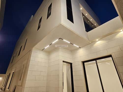 فيلا 310 متر مربع شرقية على شارع 15م المعيزيلة، شرق الرياض، الرياض