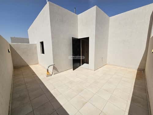 فيلا 256 متر مربع شرقية على شارع 20م المعيزيلة، شرق الرياض، الرياض