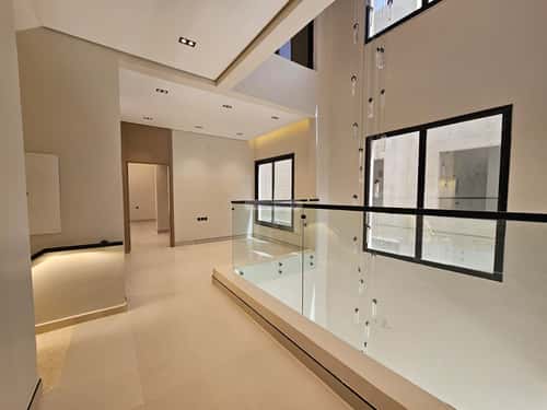 فيلا 240 متر مربع شرقية على شارع 15م المعيزيلة، شرق الرياض، الرياض