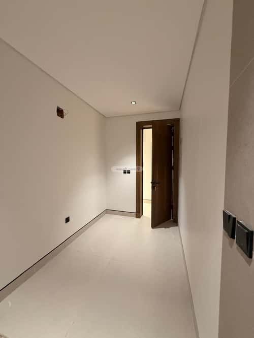 Floor 152 SQM with 5 Bedrooms As-Safa, Central Riyadh, Riyadh
