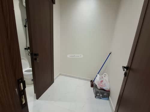 دور 212 متر مربع ب 5 غرف الجنادرية، شرق الرياض، الرياض