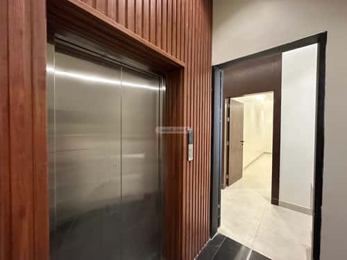 Floor 190 SQM with 4 Bedrooms Al-Muanisiyah, East Riyadh, Riyadh