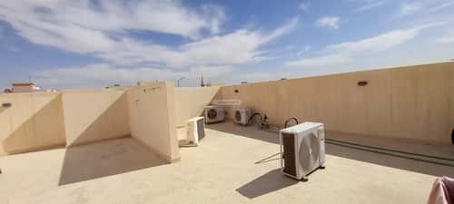 فيلا 350 متر مربع شرقية على شارع 20م النزهة، شمال الرياض، الرياض