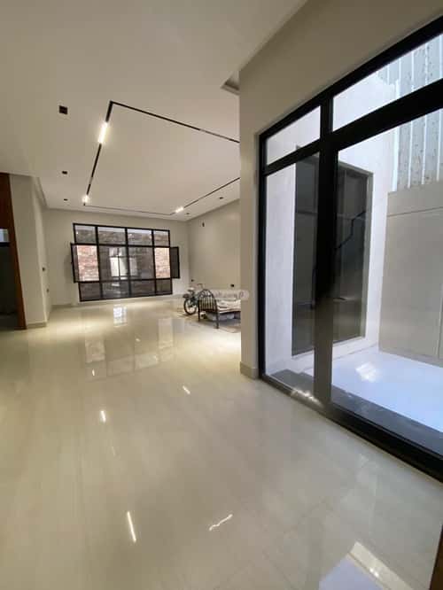 Villa 321 SQM Facing South East on 20m Width Street King Faisal, East Riyadh, Riyadh
