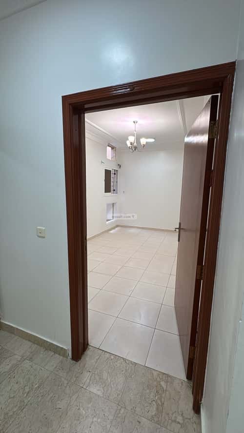 Apartment 900 SQM with 3 Bedrooms Laban, West Riyadh, Riyadh