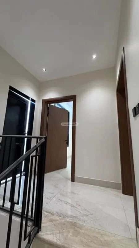 فيلا 206 متر مربع جنوبية على شارع 15م الرمال، شرق الرياض، الرياض