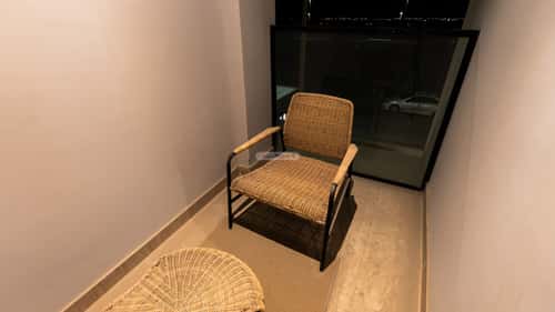 فيلا 289 متر مربع غربية على شارع 18م الشعلة، الدمام