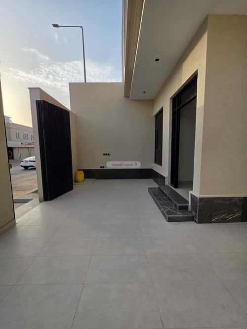 Villa 321 SQM Facing South East on 20m Width Street King Faisal, East Riyadh, Riyadh