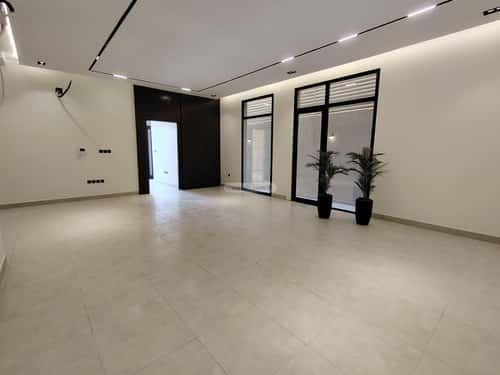 Floor 192 SQM with 5 Bedrooms Al-Muanisiyah, East Riyadh, Riyadh