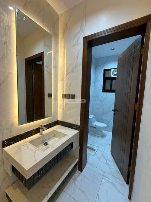 دور 223 متر مربع ب 7 غرف النور، خميس مشيط