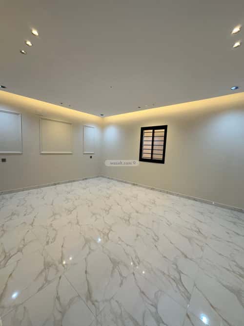 Floor 345 SQM with 9 Bedrooms The Light, Khamis Mushait
