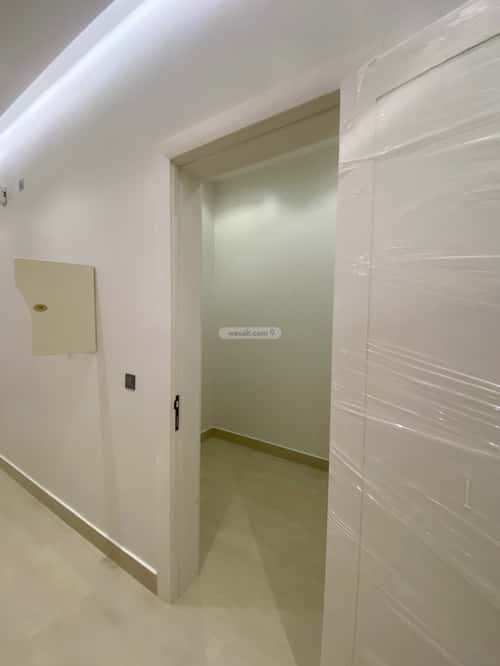 Semi-Furnished Apartment with 3 Bedrooms An-Nahdah, East Riyadh, Riyadh