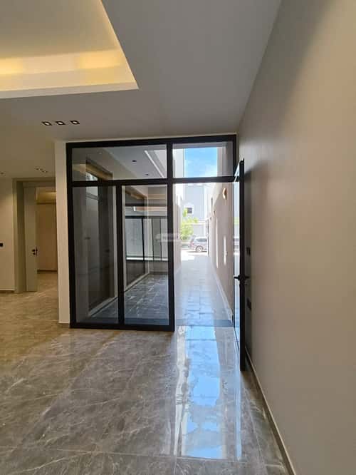 فيلا 321 متر مربع جنوبية على شارع 20م الملك فيصل، شرق الرياض، الرياض