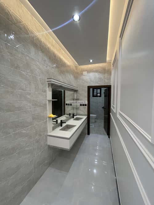 فيلا 417 متر مربع جنوبية على شارع 12م ريحه، الطائف