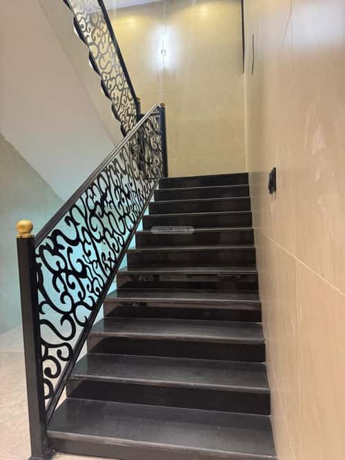Floor 217 SQM with 6 Bedrooms Alsalam, Makkah Al Mukarramah