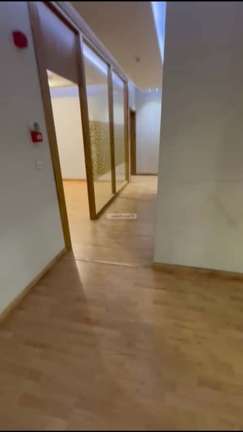 مكتب للإيجار الورود، شمال الرياض، الرياض