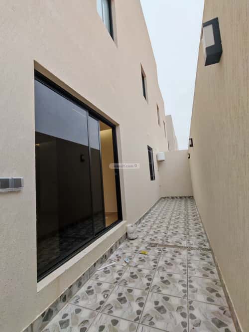 Villa 260 SQM Facing South on 20m Width Street Ar-Rimal, East Riyadh, Riyadh