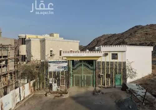 Villa 1495 SQM Facing North on 20m Width Street Alawaly, Makkah Al Mukarramah