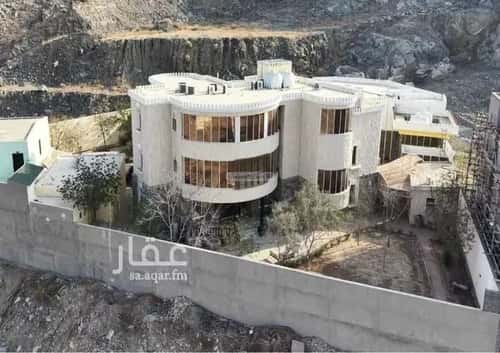 فيلا 1495 متر مربع شمالية على شارع 20م العوالي، مكة المكرمة