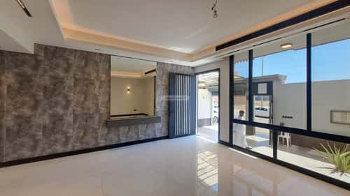 فيلا 300 متر مربع شرقية على شارع 15م الشراع، شمال جدة، جدة