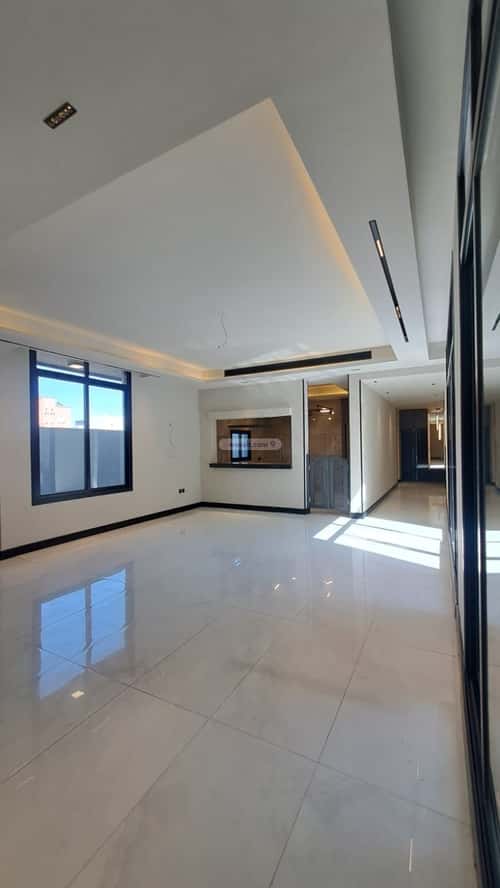 فيلا 593 متر مربع شمالية على شارع 15م الشراع، شمال جدة، جدة