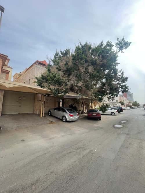 فيلا 360 متر مربع شرقية على شارع 15م المحمدية، شمال جدة، جدة